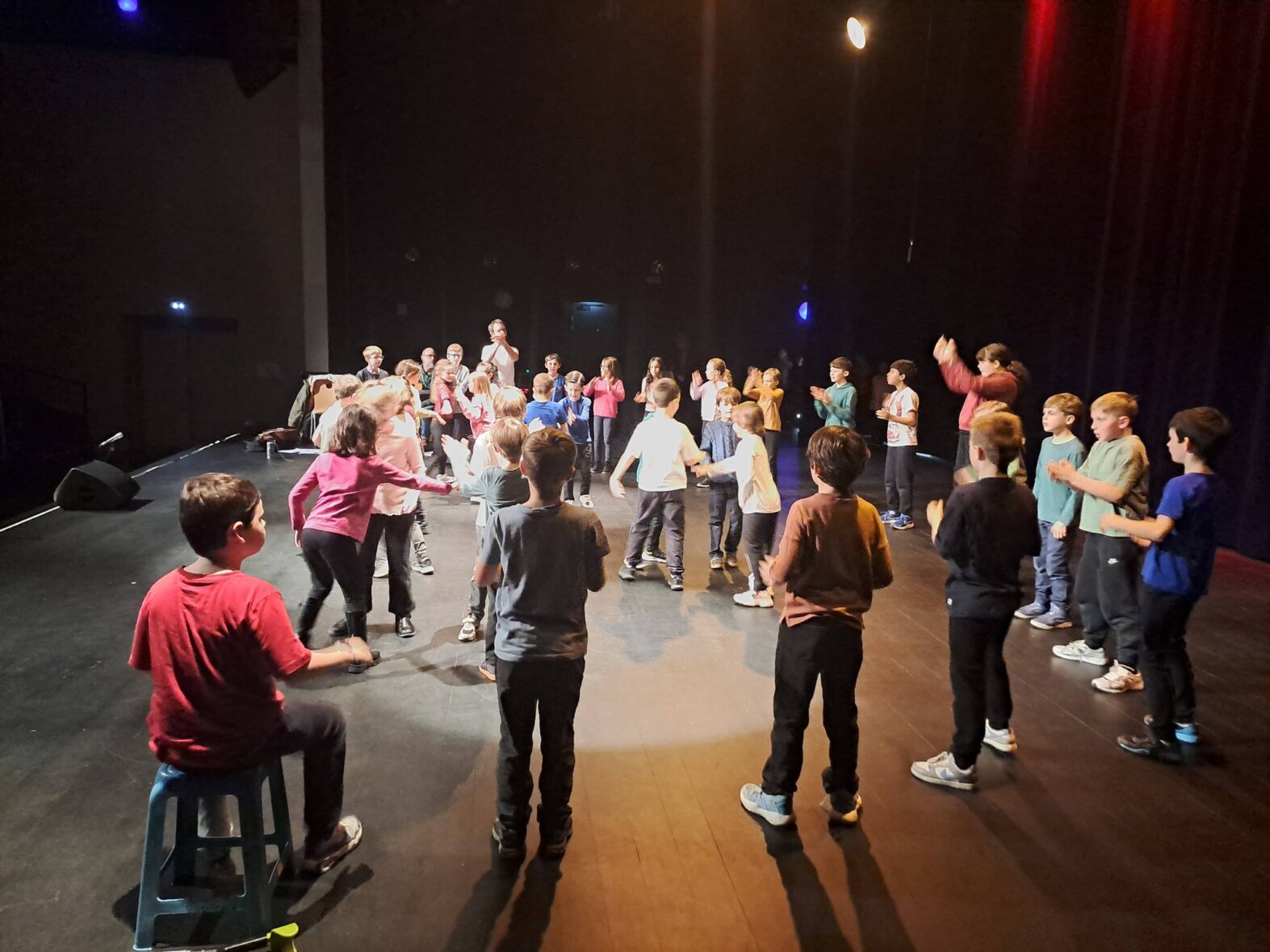 Du soleil dans les cœurs des écoliers de Notre-Dame