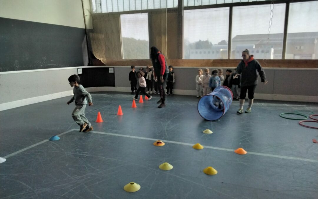 Animation sportive au Sépulcre pour les classes de TPS/PS et PS/MS