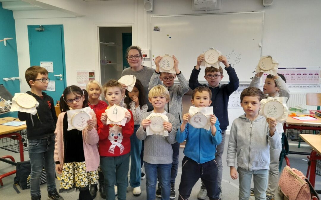 Deomp, deomp ‘barzh ar c’hoad ! Sortie à la Forest School pour les CE CM1 bilingues